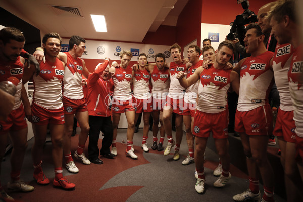 AFL 2019 Round 08 - Sydney v Essendon - 672077