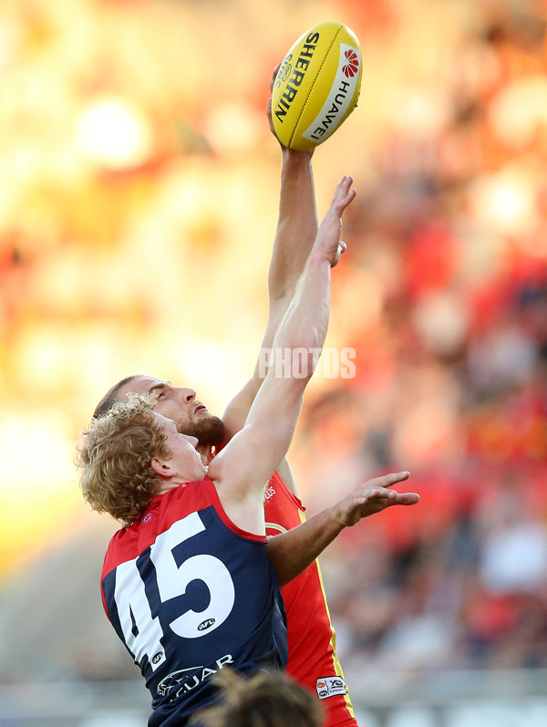 AFL 2019 Round 08 - Gold Coast v Melbourne - 672650