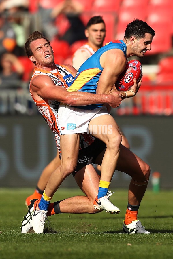 AFL 2019 Round 11 - GWS v Gold Coast - 680435