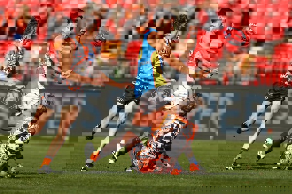 AFL 2019 Round 11 - GWS v Gold Coast - 680440