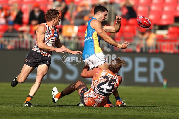 AFL 2019 Round 11 - GWS v Gold Coast - 680440