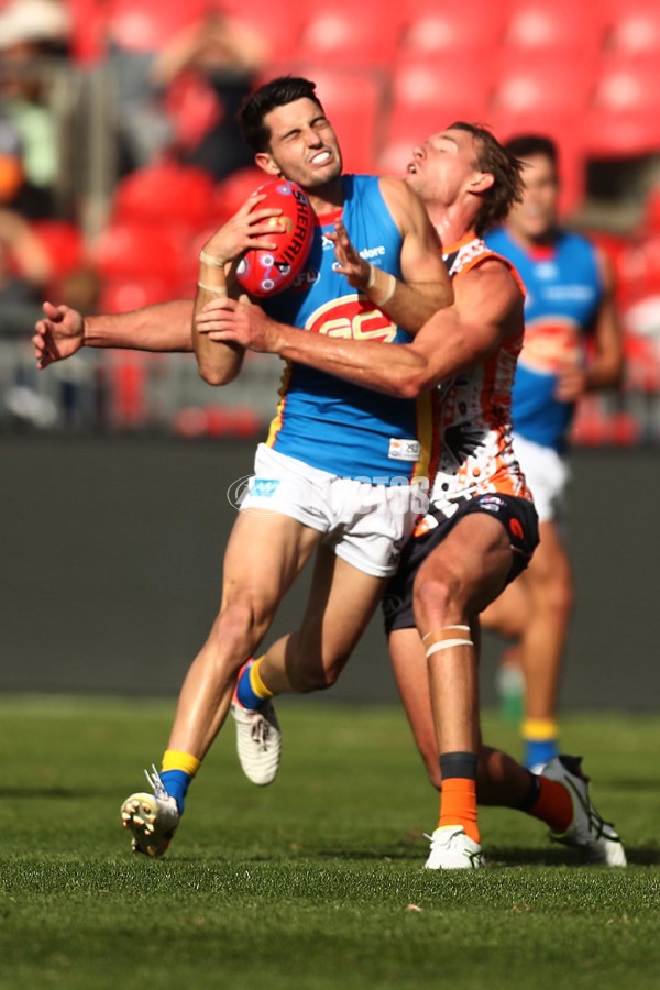 AFL 2019 Round 11 - GWS v Gold Coast - 680437