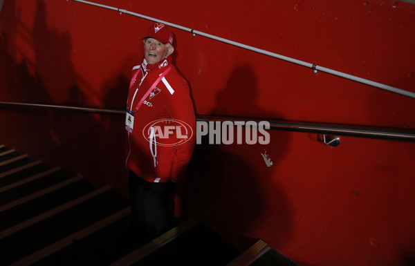AFL 2019 Round 15 - Sydney v Gold Coast - 689036