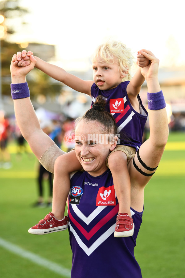 AFLW 2019 Round 07 - Fremantle v North Melbourne - 654043