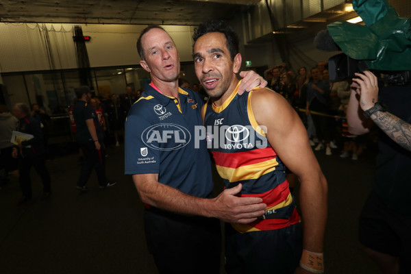 AFL 2019 Round 05 - Adelaide v Gold Coast - 666453