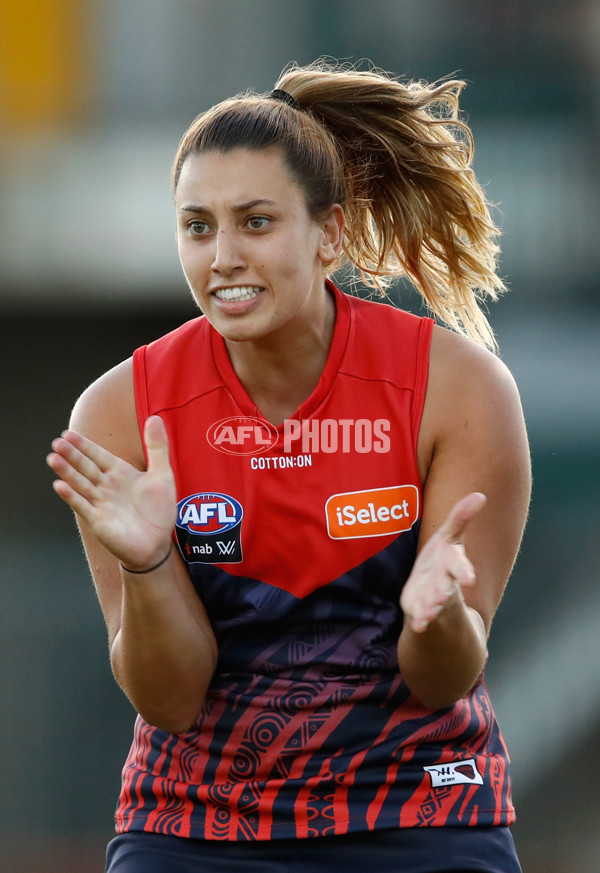 AFLW 2018 Rd 04 - Melbourne v Collingwood - 571116