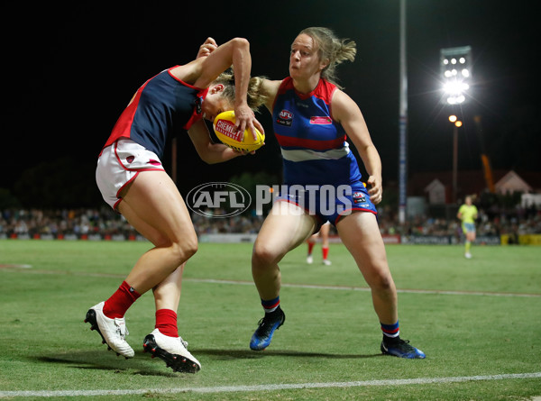 AFLW 2018 Rd 07 - Western Bulldogs v Melbourne - 575063