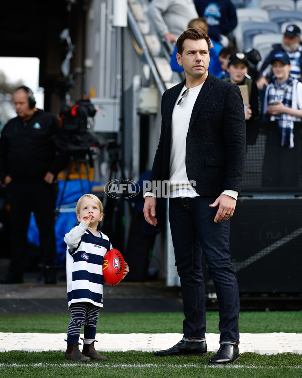 AFL 2023 Round 08 - Geelong v Adelaide - A-31415497