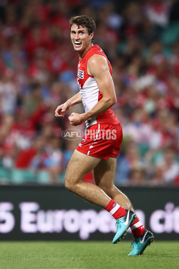 AFL 2018 Round 05 - Sydney v Adelaide - 583841