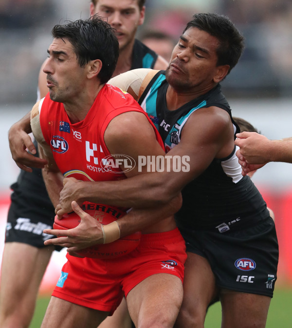 AFL 2018 Round 09 - Gold Coast v Port Adelaide - 593217