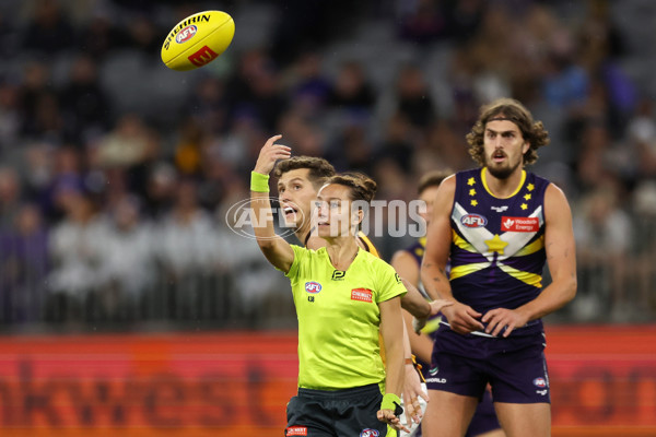 AFL 2023 Round 08 - Fremantle v Hawthorn - A-31691335