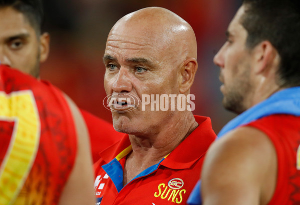 AFL 2018 Round 11 - Gold Coast v Geelong - 597797