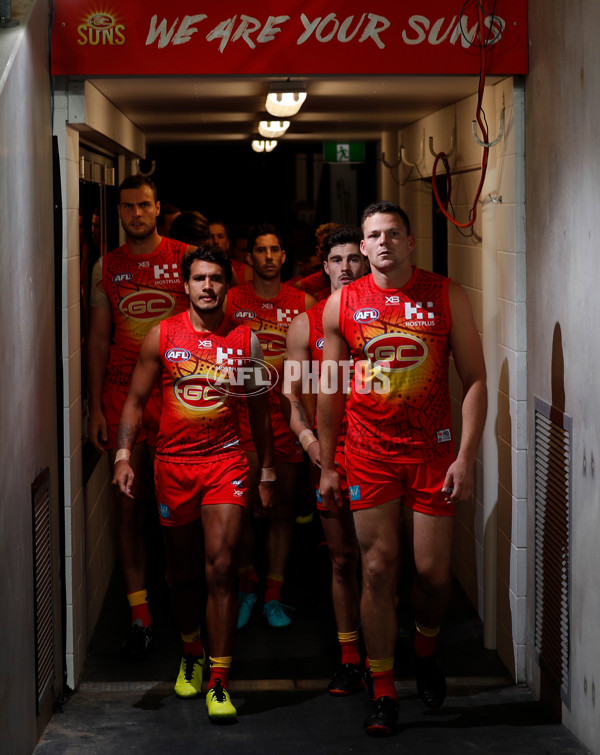 AFL 2018 Round 11 - Photographers Choice - 598961