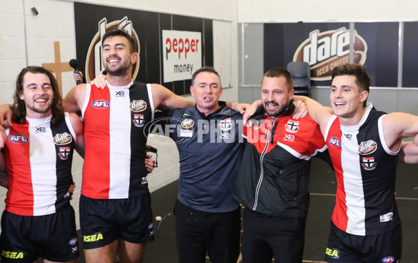 AFL 2018 Round 13 - Gold Coast v St Kilda - 601744