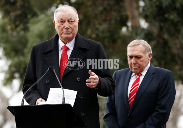 AFL 2018 Media - Bob Skilton Sculpture Unveiling - 614379