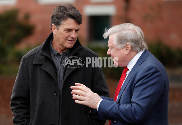 AFL 2018 Media - Bob Skilton Sculpture Unveiling - 614401