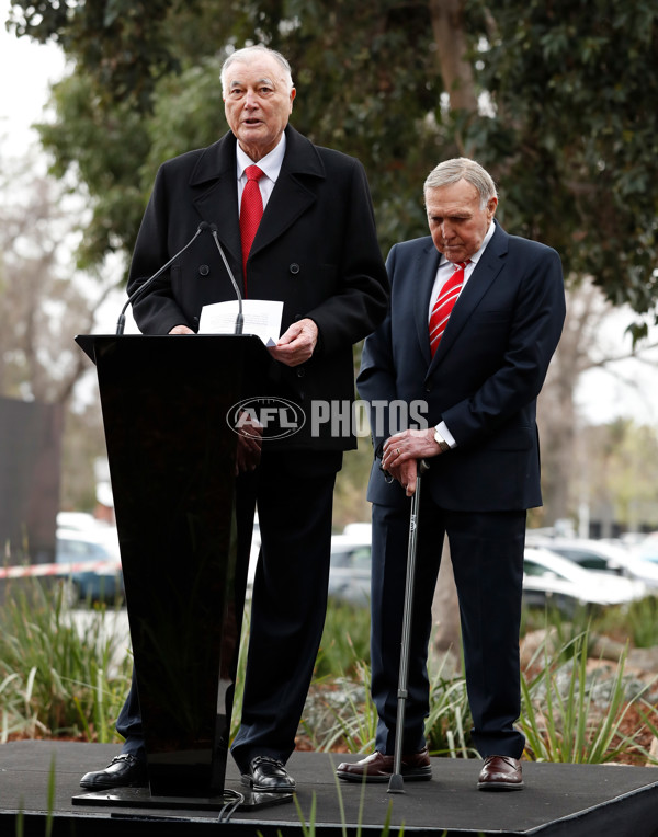 AFL 2018 Media - Bob Skilton Sculpture Unveiling - 614377