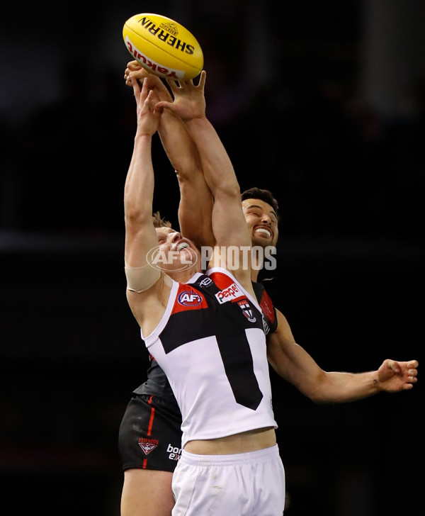 AFL 2018 Round 21 - Essendon v St Kilda - 619344