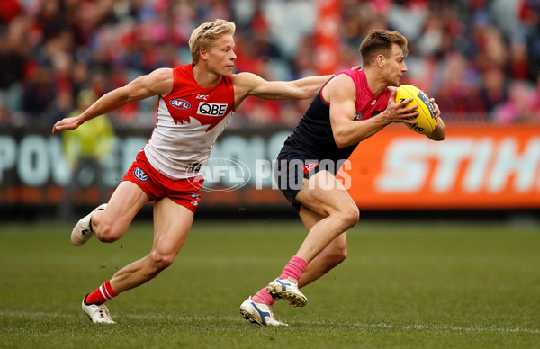 AFL 2018 Round 21 - Melbourne v Sydney - 621185