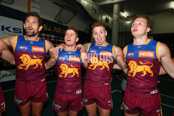 AFL 2019 Round 21 - Brisbane v Gold Coast - 703908