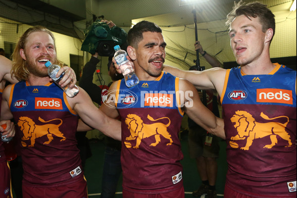 AFL 2019 Round 21 - Brisbane v Gold Coast - 703973