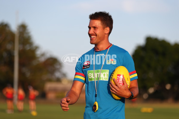 AFLW 2019 Training - Gold Coast 251119 - 724638