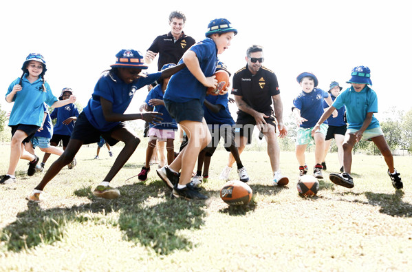 AFL 2013 Media - Hawks in Katherine - 307778