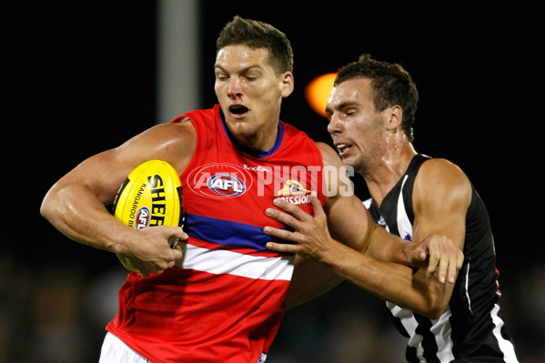 AFL 2012 NAB Cup Rd 01 - Western Bulldogs v Collingwood - 247991