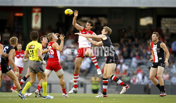 AFL 2012 NAB Cup Rd 01 - St Kilda v Sydney - 251193