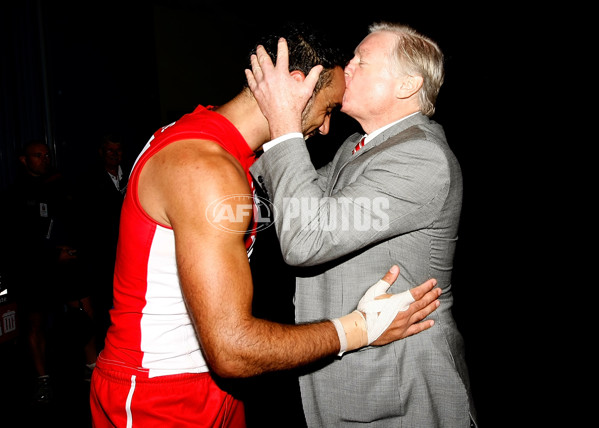 AFL 2012 Rd 05 - Hawthorn v Sydney - 255521