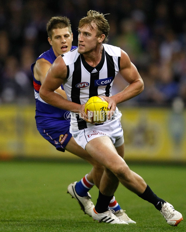 AFL 2012 Rd 06 - Western Bulldogs v Collingwood - 255810