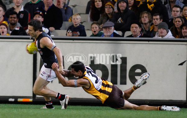 AFL 2012 Rd 06 - St Kilda v Hawthorn - 256119