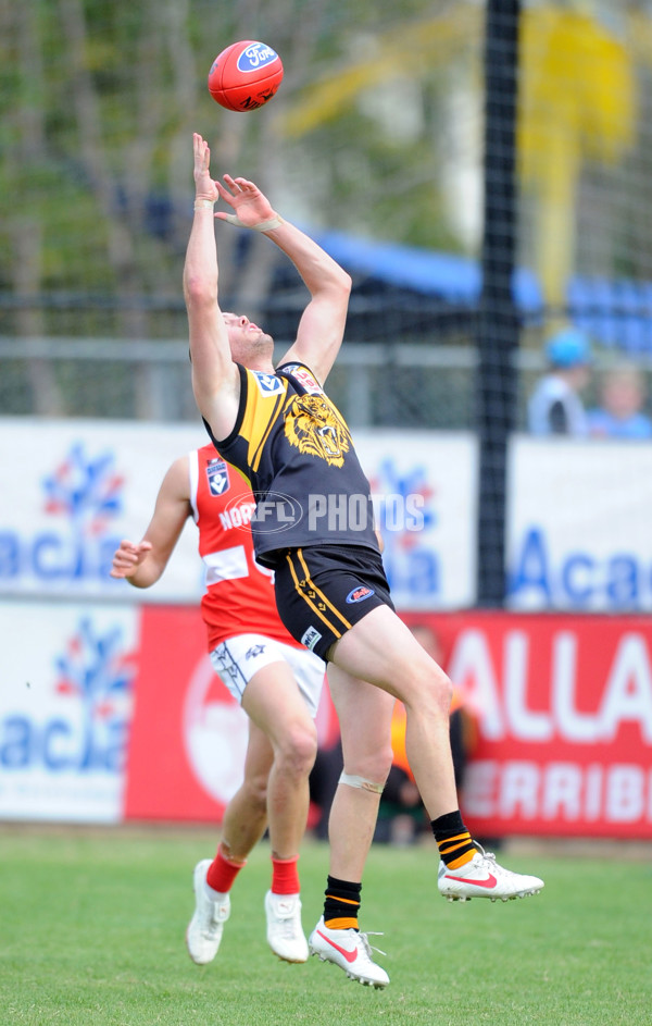 VFL 2012 Rd 09 - Werribee Tigers v Northern Blues - 257665