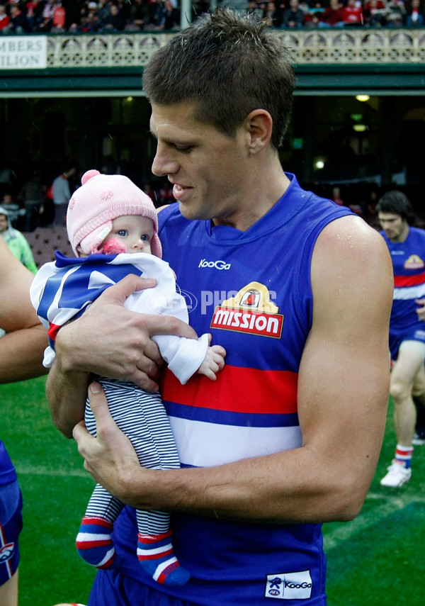 AFL 2012 Rd 10 - Sydney v Western Bulldogs - 259652