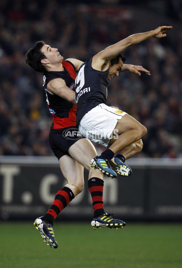 AFL 2011 Rd 18 - Essendon v Carlton - 238188