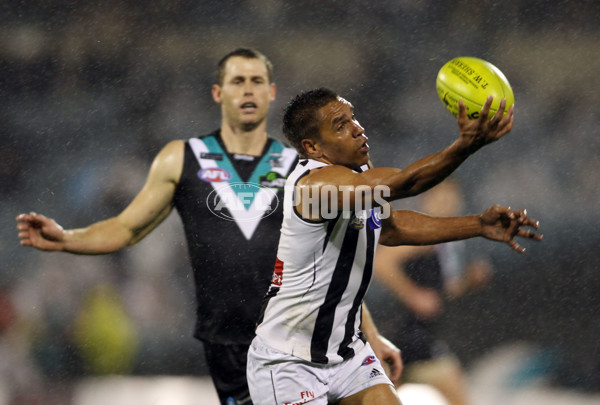 AFL 2011 Rd 20 - Port Adelaide v Collingwood - 239452