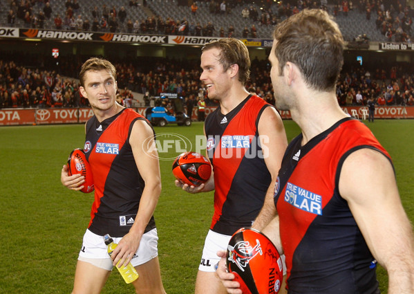 AFL 2011 Rd 21 - Western Bulldogs v Essendon - 240239