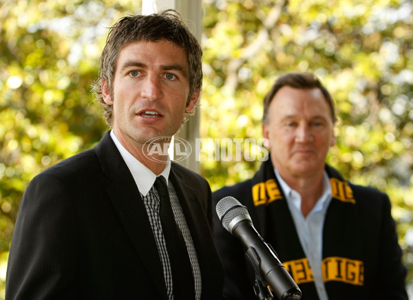 AFL 2011 Media - International Cup Kirribilli House Visit - 240500