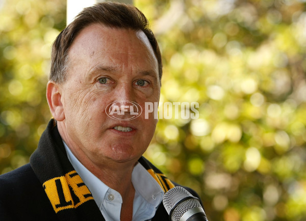 AFL 2011 Media - International Cup Kirribilli House Visit - 240498
