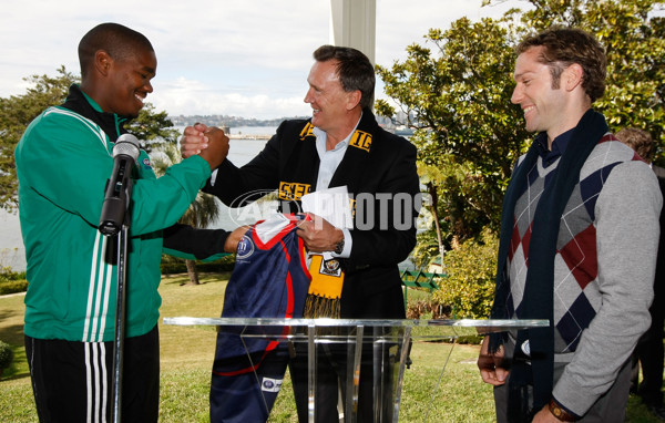 AFL 2011 Media - International Cup Kirribilli House Visit - 240509