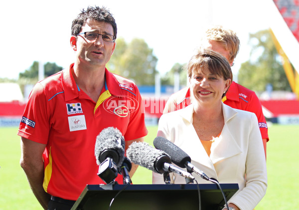 AFL 2011 Media - NAB AFL Draft Announcement 26/8/11 - 241418