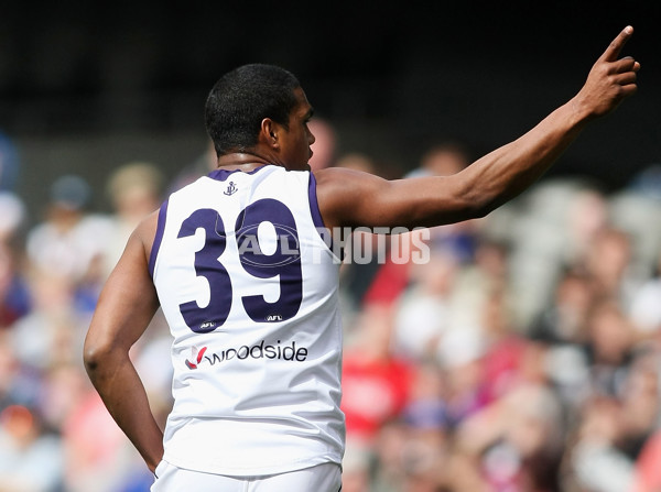 AFL 2011 Rd 24 - Western Bulldogs v Fremantle - 242115