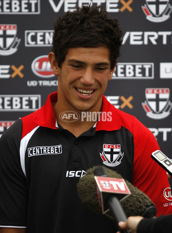 AFL 2011 Training - St Kilda 201211 - 246700