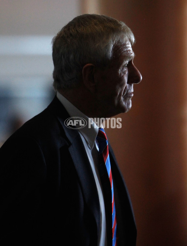 AFL 2012 Media - Charlie Sutton Memorial Service - 260402