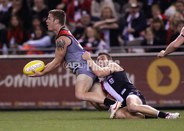 AFL 2012 Rd 15 - St Kilda v Essendon - 263000