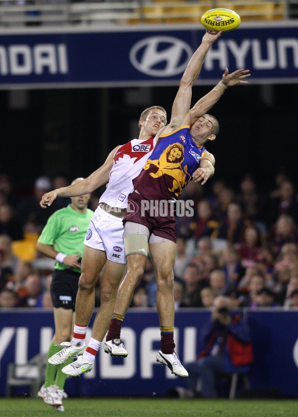 AFL 2011 Rd 11 - Lions v Sydney - 232497