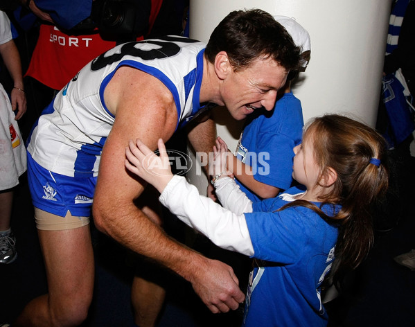 AFL 2011 Rd 11 - North Melbourne v Adelaide - 232734