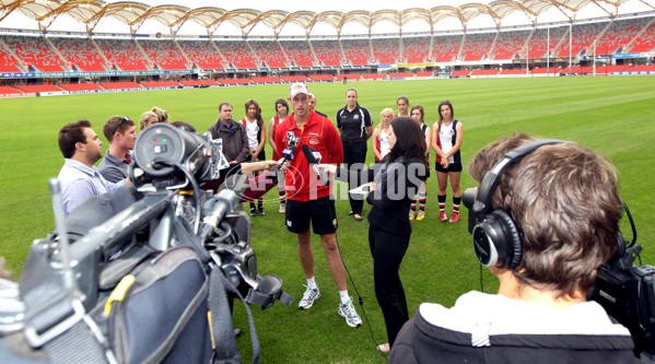 AFL 2011 Media - Carrara Saints Announcement - 233090