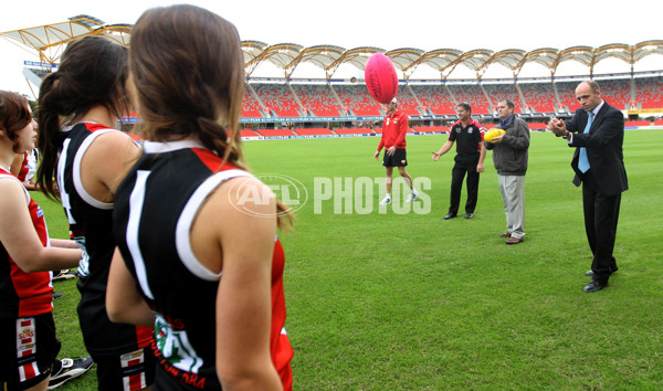 AFL 2011 Media - Carrara Saints Announcement - 233078