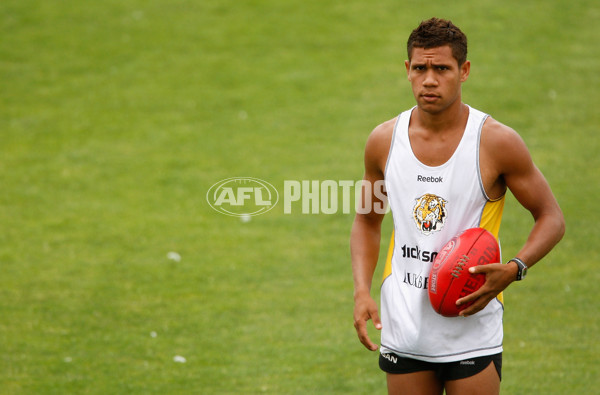 AFL 2010 Training - Richmond 120110 - 197201